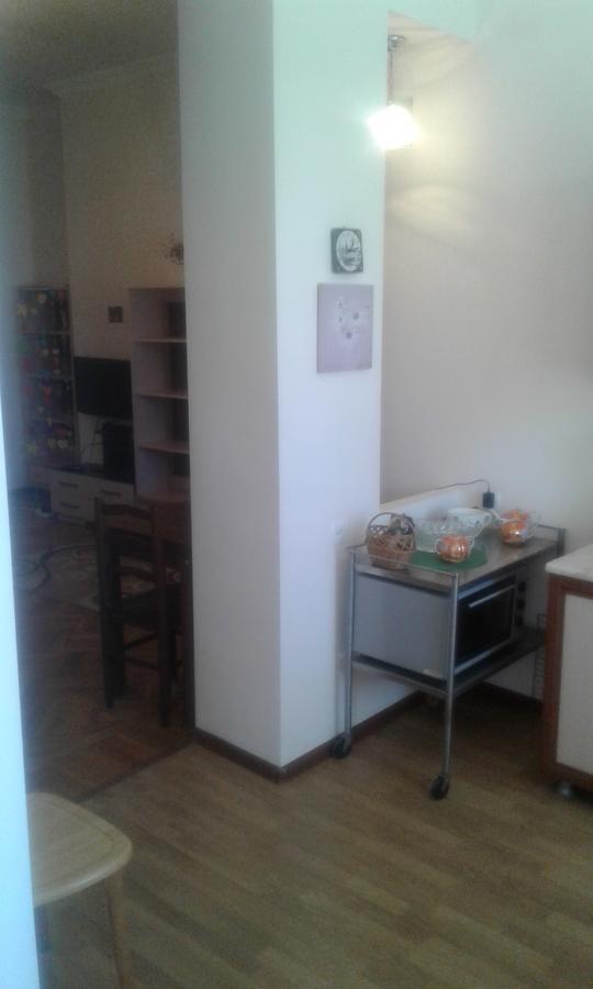 Centr Apartment Кутаиси Екстериор снимка