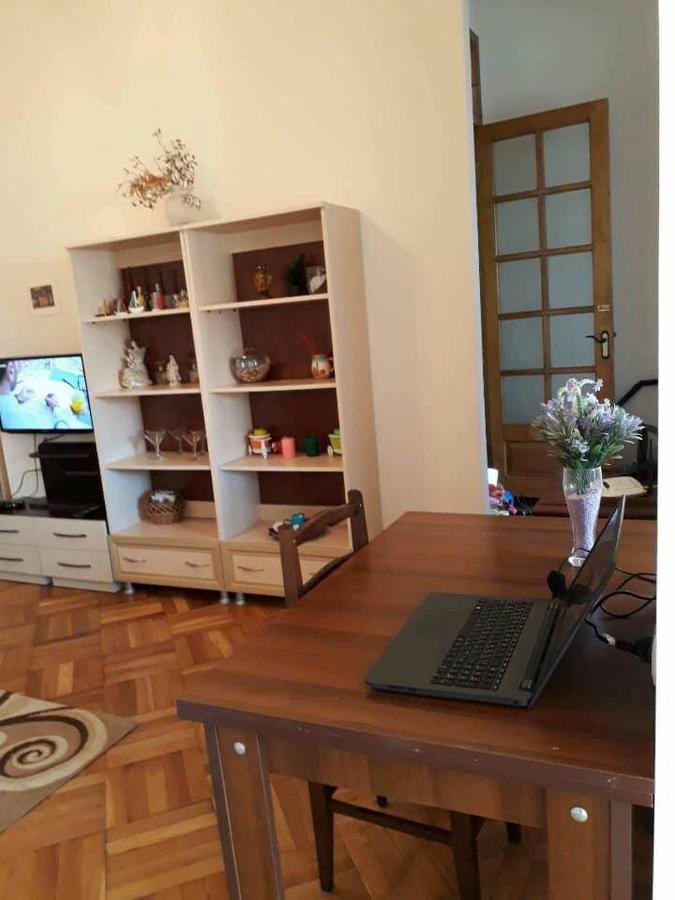 Centr Apartment Кутаиси Екстериор снимка