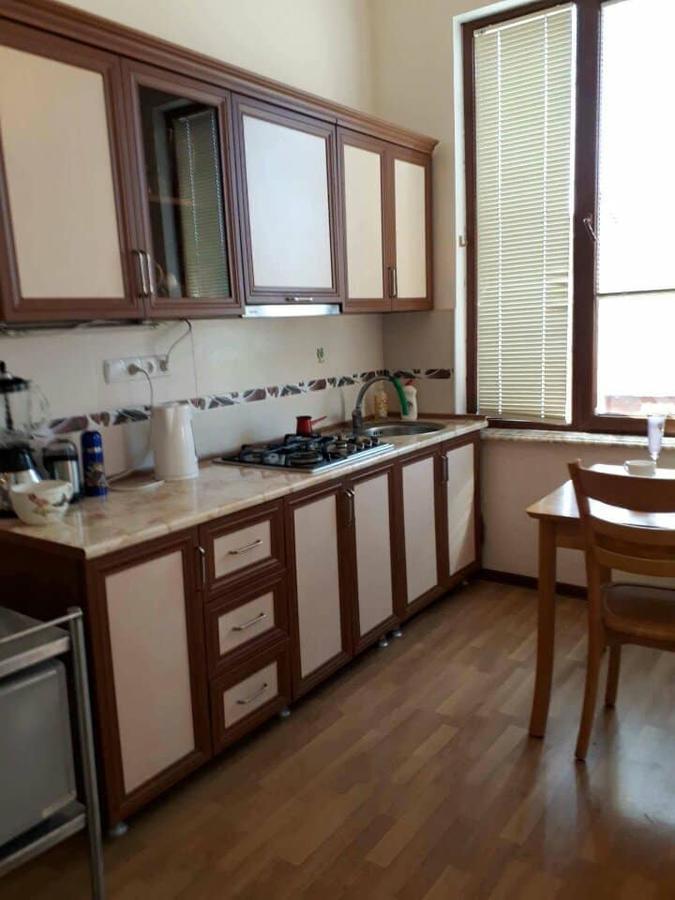 Centr Apartment Кутаиси Екстериор снимка